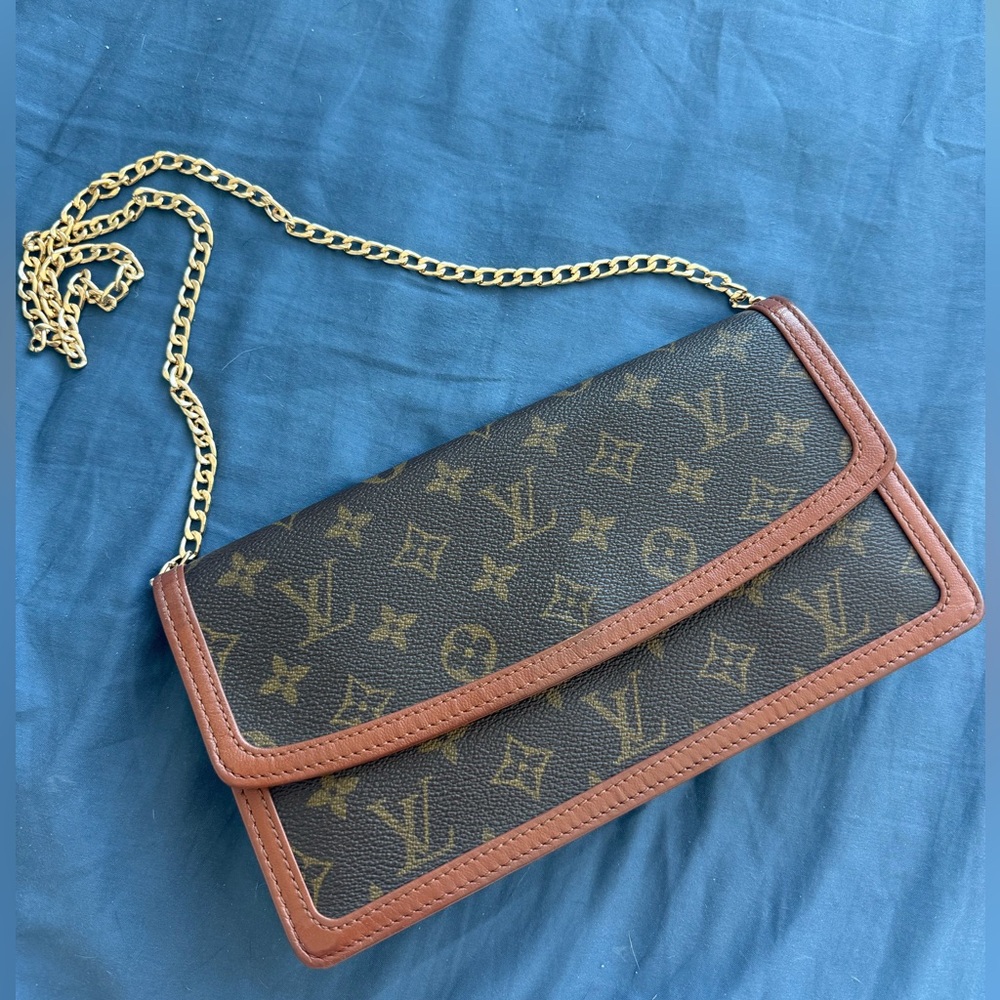 Louis Vuitton Monogram Pochette Dame 29